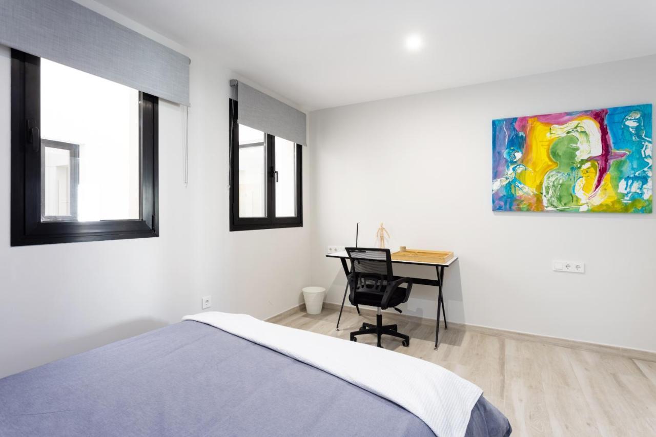 New 140M2 Loft-Style Flat At Town Heart, 3 Beaches Close Casa Leon เอลเมดาโน ภายนอก รูปภาพ
